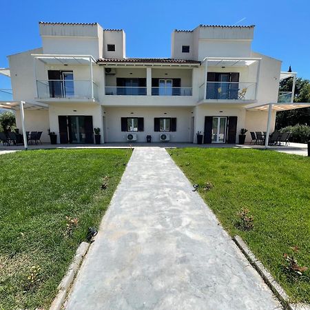 Villa Rodelia Рода Екстериор снимка